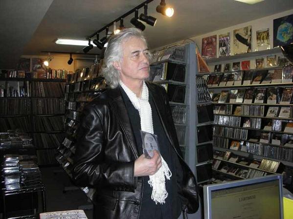 Jimmy Page in Tokyo Specialty Record Shop January 2008